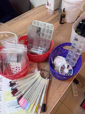 Продам материалы для маникюра Донецк