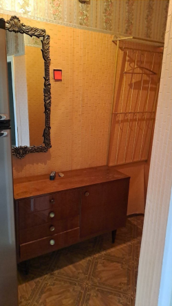 2-ух комнатная квартира с гаражом Макеевка