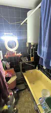 Продам 2 комнатную квартиру в Харцызске, м-н Металлургов, верх Черёмушек Харцызск