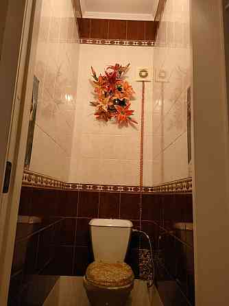 Продам 2-комн. сталинку в центре. Луганск