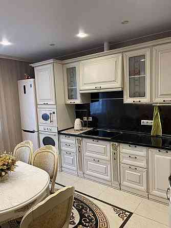 Сдаётся 2-комнатная квартира.Ворошиловский район(гастроном Москва). Шикарная квартира 63 кв.м Донецк