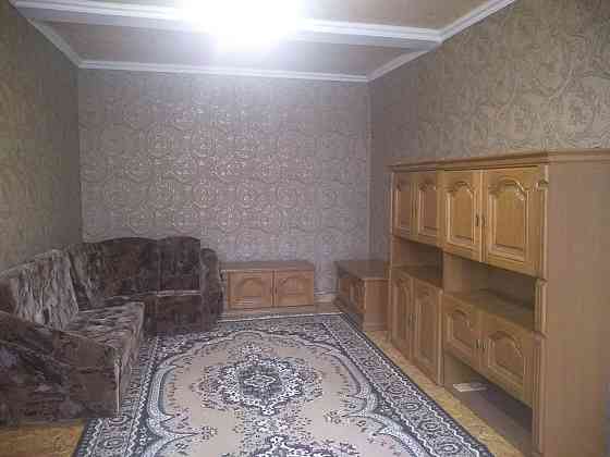 Сталинка 2 комнатная улица Ленина Макеевка 92-х отличная Макеевка