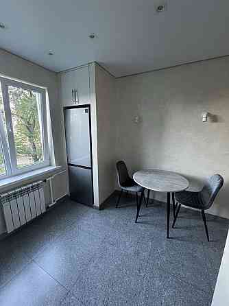 Сдается 1-ая квартира Район: Ворошиловский Ориентир: просп. Дзержинского 12 Донецк