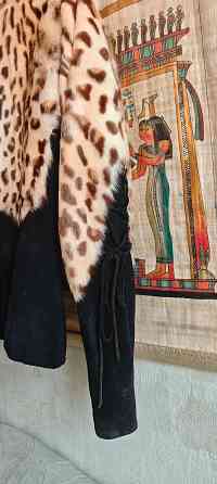 Продам натуральную замшевую куртку с мехом рыси Донецк