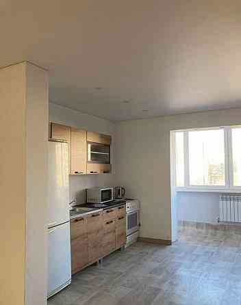 Сдается крупногабаритная двухкомнатная квартира в Буденовском районе. 2 этаж. Донецк