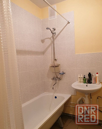 Сдается:1 комнатная квартира Этаж:3/5 Район:Петровский Ближайшая остановка:проспект Кобзаря Донецк - изображение 2