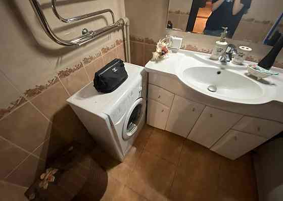 Сдается: 1 комнатная квартира Этаж: 1/9 Район: Ворошиловский Ближайшая остановка: Рамада Донецк