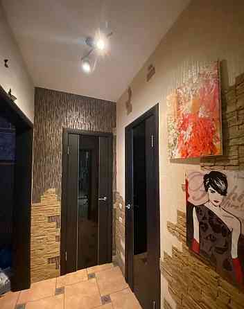 Сдается: 1 комнатная квартира Этаж: 1/9 Район: Ворошиловский Ближайшая остановка: Рамада Донецк