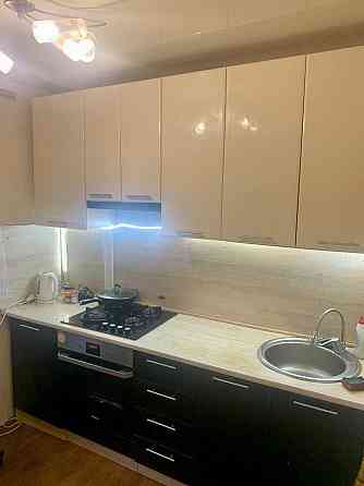 Сдам двухкомнатную квартиру на Левом берегу Мариуполь