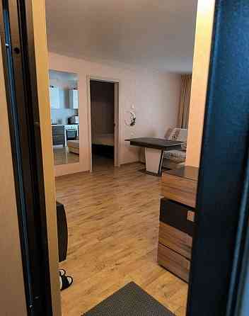 Сдается: Квартира-студия Этаж: 1/10 Район: Кировский ТеКСТИЛЬЩИК Площадь квартиры: 43м² Донецк