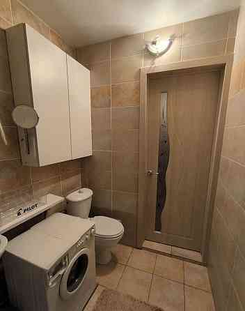 Сдается: Квартира-студия Этаж: 1/10 Район: Кировский ТеКСТИЛЬЩИК Площадь квартиры: 43м² Донецк