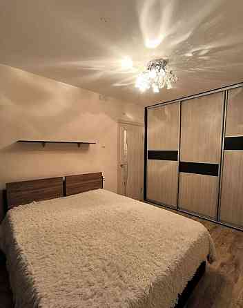 Сдается: Квартира-студия Этаж: 1/10 Район: Кировский ТеКСТИЛЬЩИК Площадь квартиры: 43м² Донецк