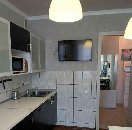 Сдается 2-комнатная квартира на длительный срок в Кировском районе по ул. Кирова. Донецк