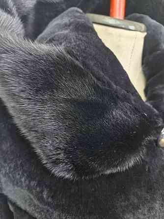 р.44 Новая шубка из меха бобра с капюшоном Макеевка