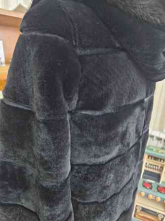 р.44 Новая шубка из меха бобра с капюшоном Макеевка