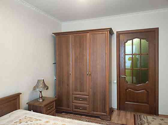 Продам 2-х ком. квартиру и капитальный гараж в Ленинском р-не Донецка. Донецк