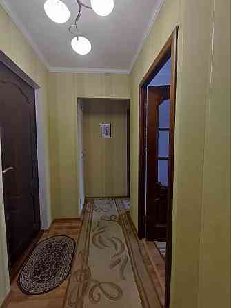 Продам 2-х ком. квартиру и капитальный гараж в Ленинском р-не Донецка. Донецк