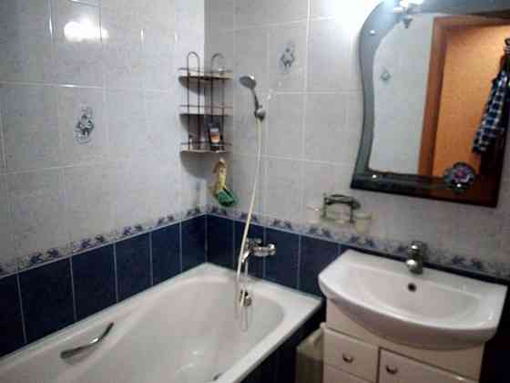 Продается двухкомнатная квартира в Кировском районе, по адресу: ул. Бирюзовая, д. 1 Донецк