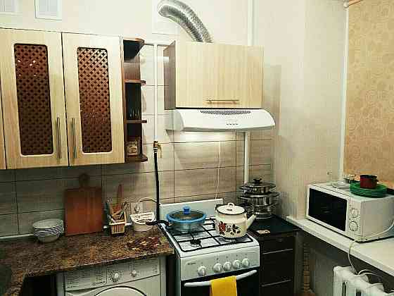 Сдам просторную светлую однокомнатную квартиру в Ленинском районе ориентир Цирк Донецк