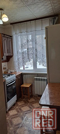 3к кв Даки Железнодорожный хольная торг Макеевка - изображение 1