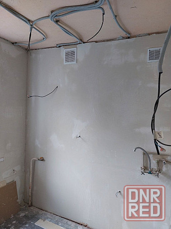 Трёхкомнатная квартира Пролетарский район. Донецк - изображение 1