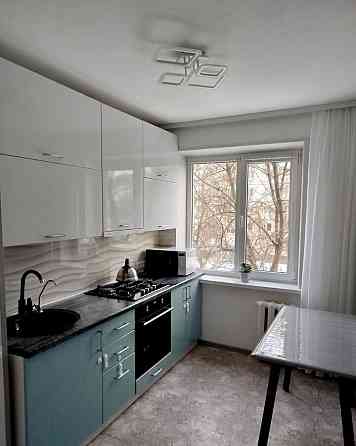 Сдается 3-комнатная квартира в Пролетарском районе. Донецк