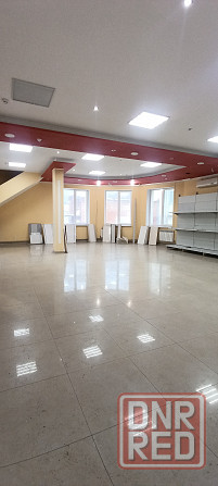 Сдам торговую площадь 100 м² в Пролетарском районе. Ремонт. Донецк - изображение 2