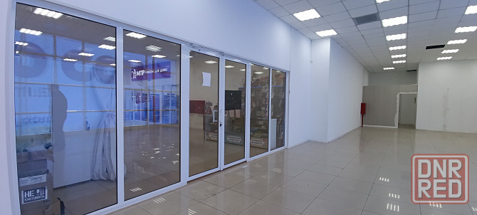 Сдам торговую площадь 460 м² в Будённовском районе, Торговый Центр Майский. Ремонт. Отдельный вход. Донецк - изображение 4