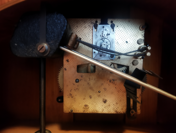 Продаю редкие настольные часы очз 1962 г. Донецк