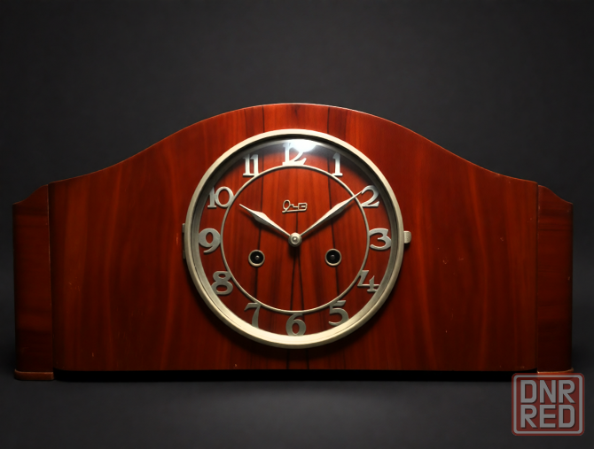 Продаю редкие настольные часы очз 1962 г. Донецк - изображение 1