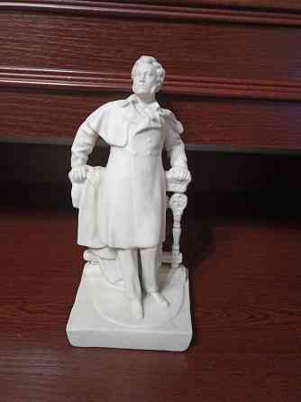 Статуэтка а.с. пушкин ссср Донецк