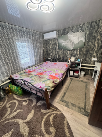 Продам газифицированный дом с приватизированной землей Иловайск Пл . Ленина Иловайск