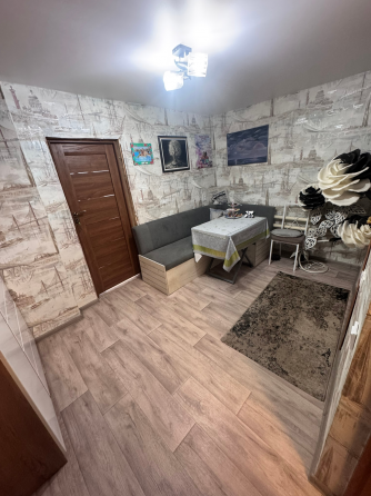 Продам газифицированный дом с приватизированной землей Иловайск Пл . Ленина Иловайск