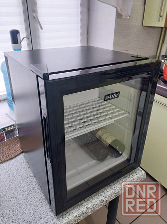 Холодильный шкаф для охлаждения напитков и продуктов VIATTO Донецк - изображение 1