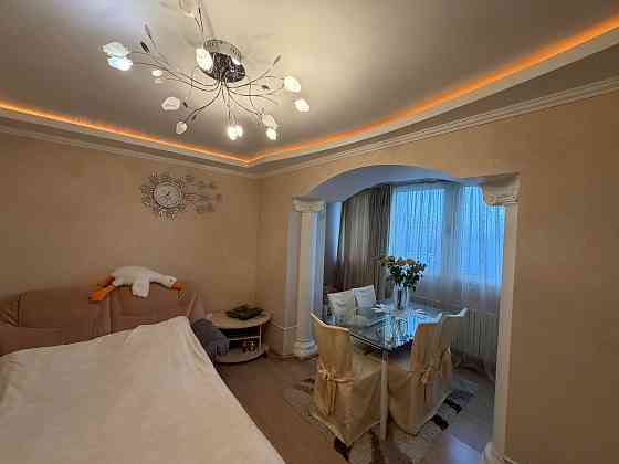 Продам 3 ком. кв., 7/17 эт., 70 м.кв. - Донецк, ул. Артема, Детский мир Донецк