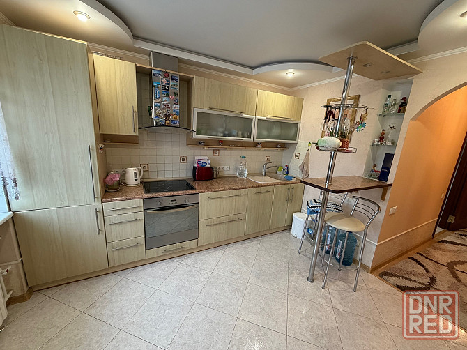 Продам 3 ком. кв., 7/17 эт., 70 м.кв. - Донецк, ул. Артема, Детский мир Донецк - изображение 1