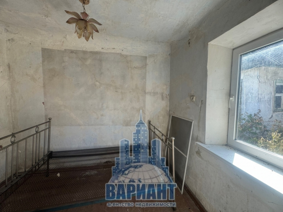 Продажа дома на Приватизированной земле в г.Макеевка, Горняцкий р-н, пос. Осипенко Макеевка