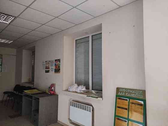 Продам коммерческое помещение под банк в Донецке Донецк