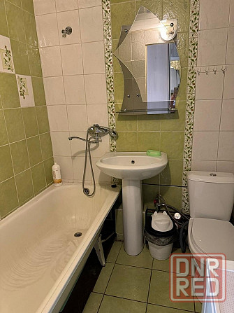 Сдам однокомнатную квартиру в Пролетарском районе, недалеко от ресторана-пивоварни "Beerstown". Донецк - изображение 1