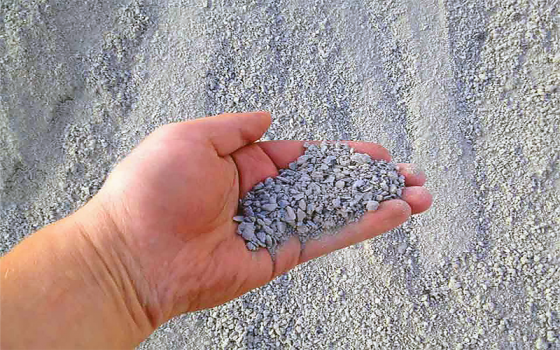 Отсев гранитный фр 0-5мм для бетона, посыпки дорог зимой Донецк