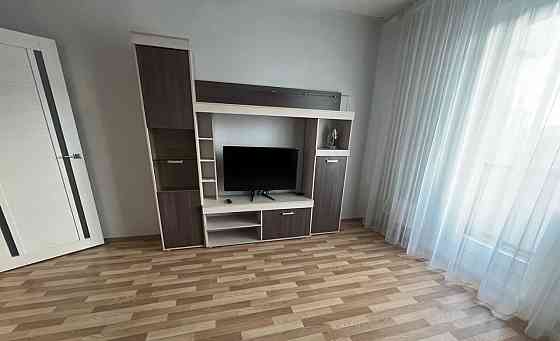 Сдается: Двухкомнатная квартира Микрорайон Мирный Этаж: 5/9, есть лифт Район: Кировский Донецк