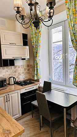 Сдам роскошную 2 к. кв., пл. Ленина, вода круглосуточно Донецк