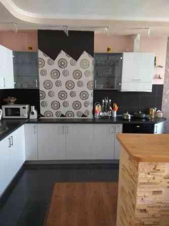 Сдам в аренду 3-комнатную квартиру улучшенной планировки, ул.Миронова. Донецк