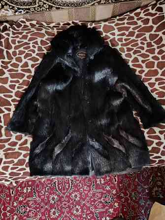 Продам шубу из нутрии Донецк