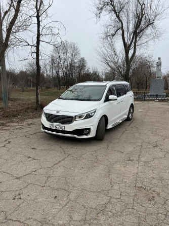Продажа авто Kia Carnival Макеевка