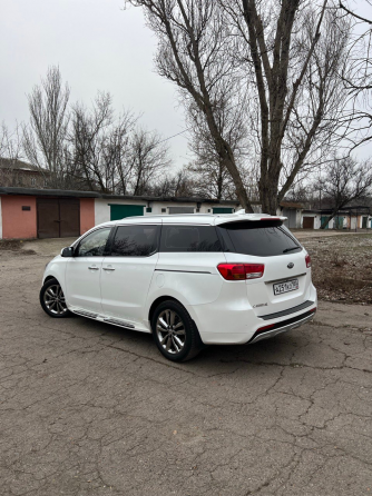 Продажа авто Kia Carnival Макеевка