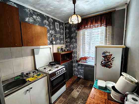 Продам 1 комнатную квартиру Мариуполь