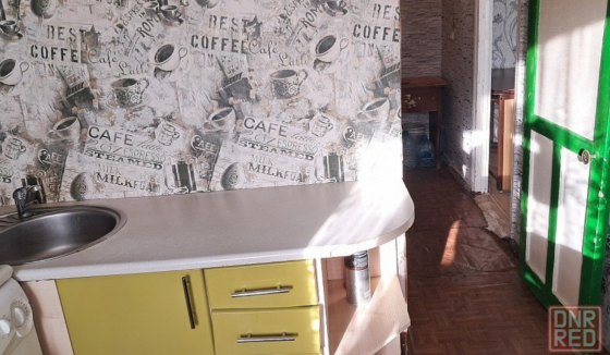 Продам 2-х комнатную кв-ру г. Макеевка, "Почта", кв-л Комсомольский Макеевка