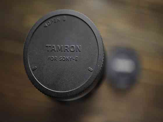 Tamron 17-70mm f/2.8 Di III-A VC RXD для Sony E Макеевка