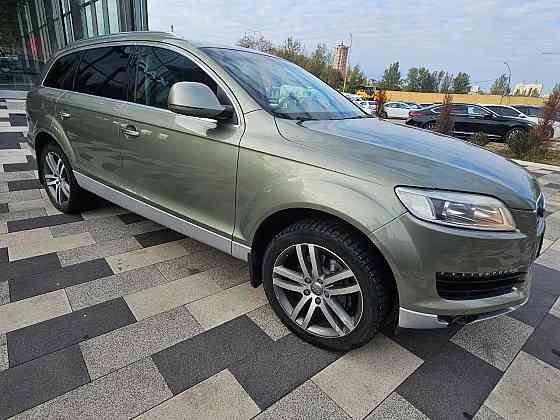 AUDI Q7 Донецк